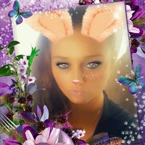 Meet your Posher, Candi